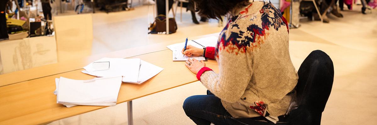 Escritura terapéutica  y manejo de emociones